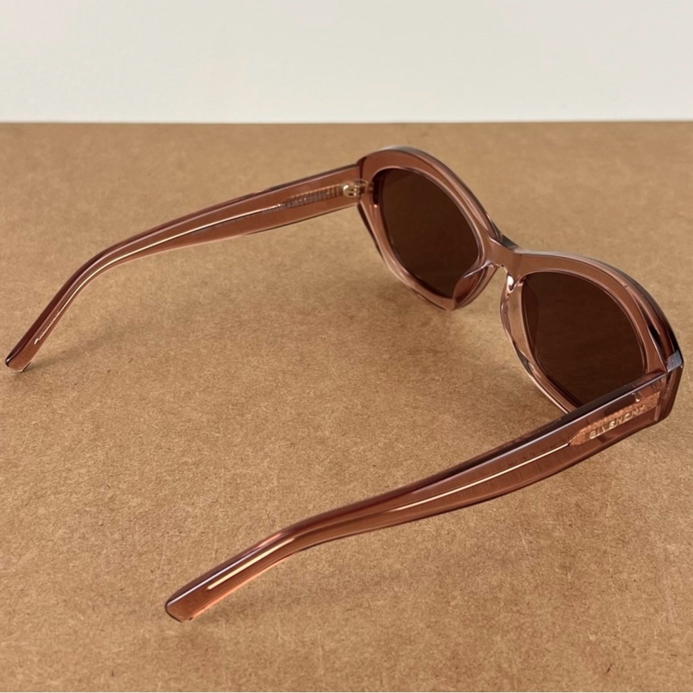 GIVENCHY CAT-EYE SUNGLASSES - Picture 6 of 10